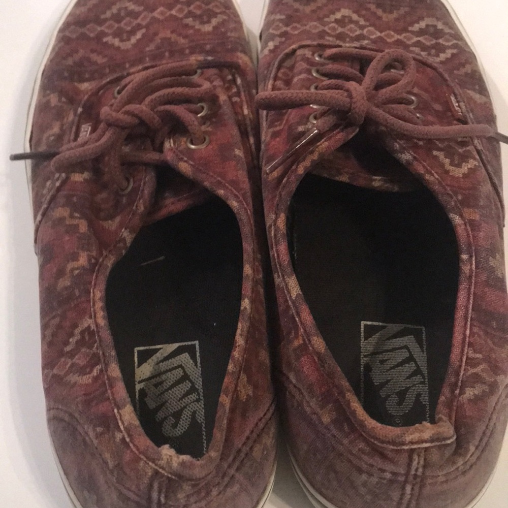 Vans - Picture 5 of 7